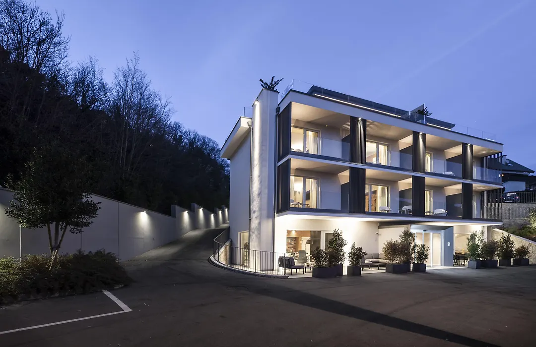 Be Place Adult Friendly Hotel-1